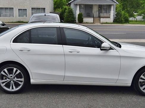 Used 2021 Mercedes-Benz C 300 4MATIC Sedan w/ Premium Package image 7