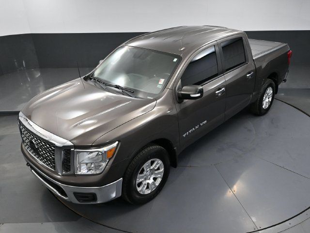 Used 2018 Nissan Titan SV AWD/4WD image 46