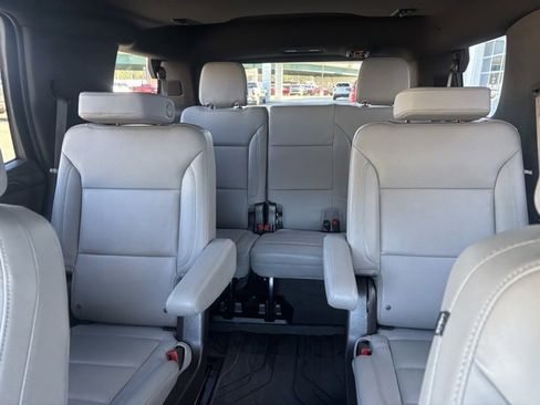 Certified 2024 Chevrolet Tahoe Z71 w/ Luxury Package image 6