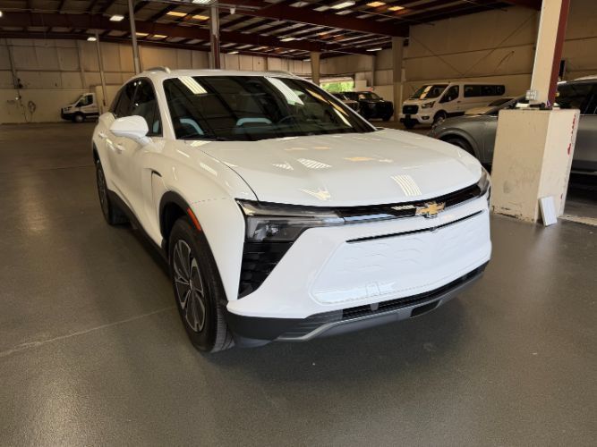 Used 2024 Chevrolet Blazer EV LT AWD/4WD image 7