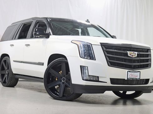 Used 2016 Cadillac Escalade Premium image 7