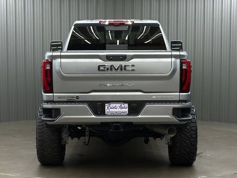 Used 2026 GMC Sierra 3500 Denali Ultimate AWD/4WD image 4