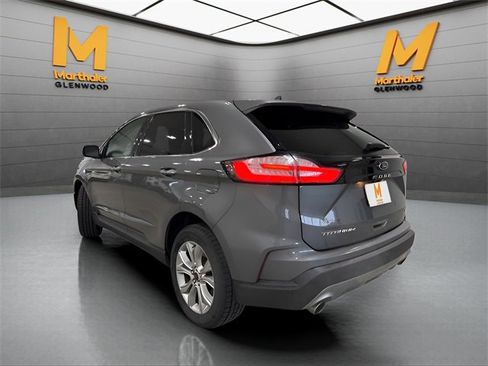 Used 2024 Ford Edge Titanium image 8