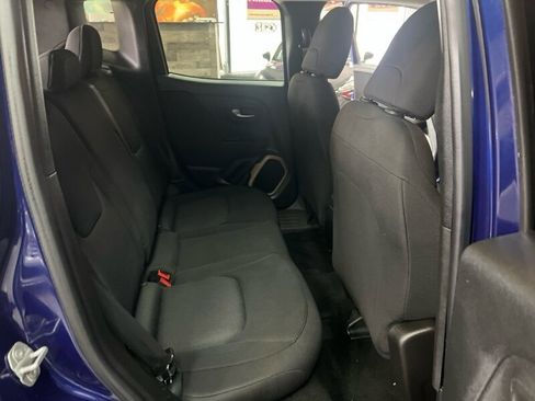 Used 2020 Jeep Renegade Sport image 23