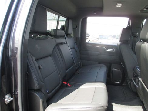 Used 2024 GMC Sierra 2500 Denali w/ Denali Reserve Package AWD/4WD image 24