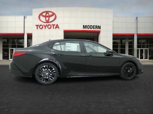 New 2026 Toyota Camry SE image 24