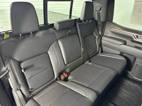 Used 2024 Chevrolet Silverado 1500 LTZ w/ LTZ Premium Package AWD/4WD image 29