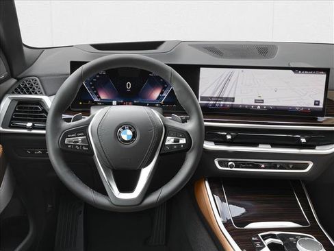 New 2027 BMW X5 xDrive40i w/ M Sport Package AWD/4WD image 4