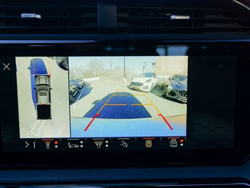 Used 2024 GMC Sierra 1500 AT4 w/ Technology Package image 59