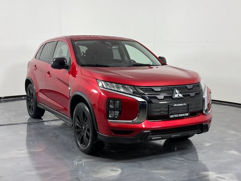 Used 2023 Mitsubishi Outlander Sport ES AWD/4WD image 3