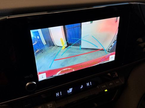 Used 2025 Toyota Camry LE w/ Convenience Package image 14