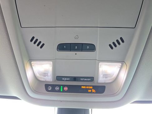 Certified 2020 Buick Enclave Essence FWD image 33