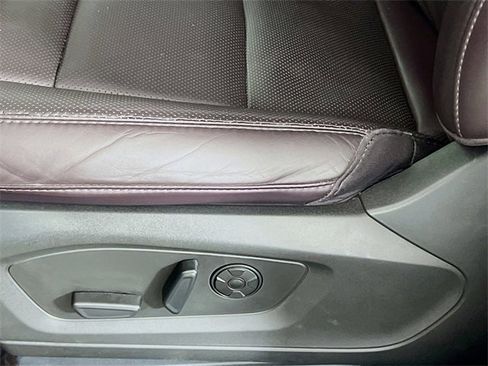 Used 2025 Ford Explorer Platinum w/ Ultimate Package image 17