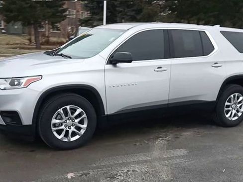 Used 2019 Chevrolet Traverse LS image 7
