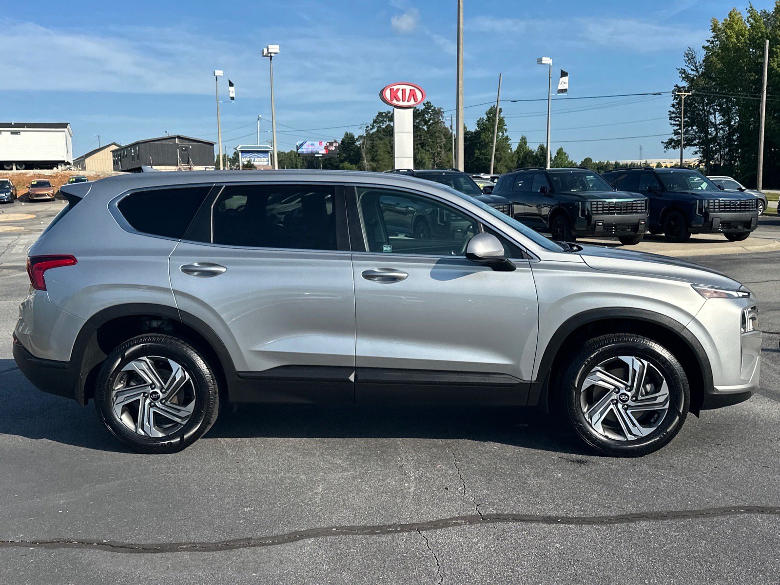 Used 2022 Hyundai Santa Fe SE AWD/4WD image 3