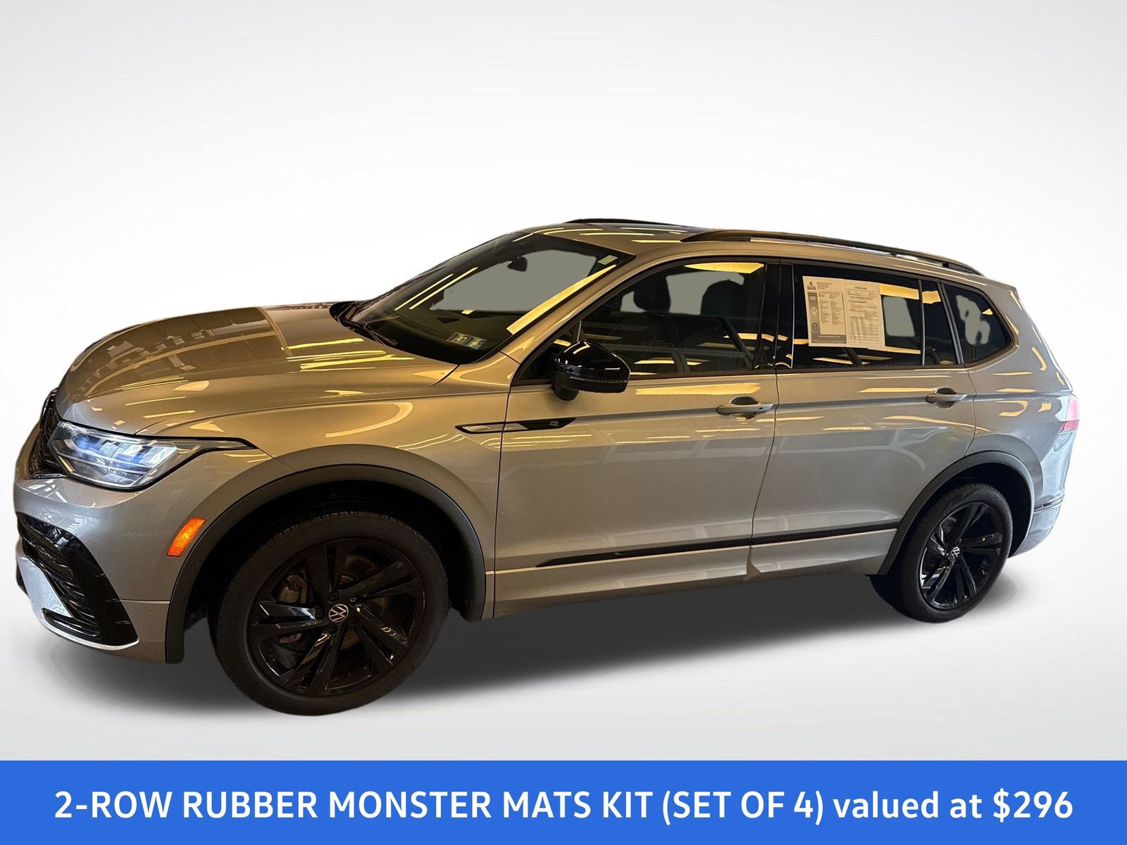 Certified 2024 Volkswagen Tiguan SE R-Line AWD/4WD image 2