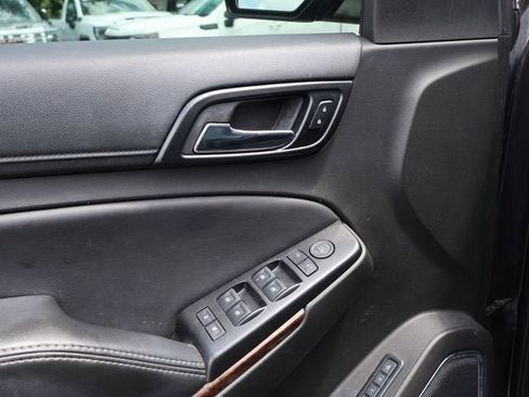 Used 2017 Chevrolet Suburban LT AWD/4WD image 15