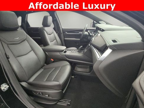 Used 2025 Cadillac XT5 Premium Luxury image 26