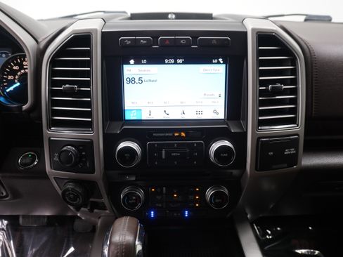 Used 2018 Ford F150 King Ranch w/ Equipment Group 601A Luxury AWD/4WD image 24
