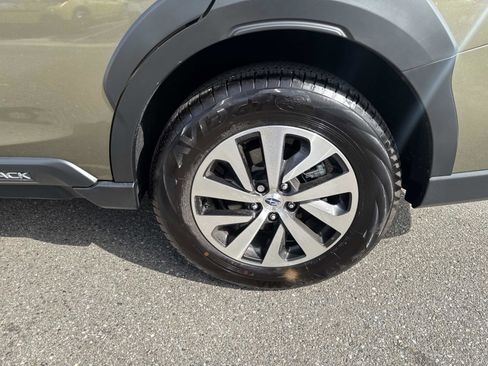 Used 2025 Subaru Outback Premium image 8
