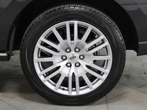 Used 2024 Ford Expedition Limited image 18