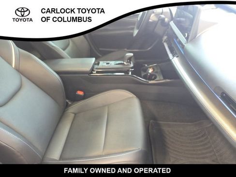 Used 2024 Toyota Prius XLE AWD/4WD image 21