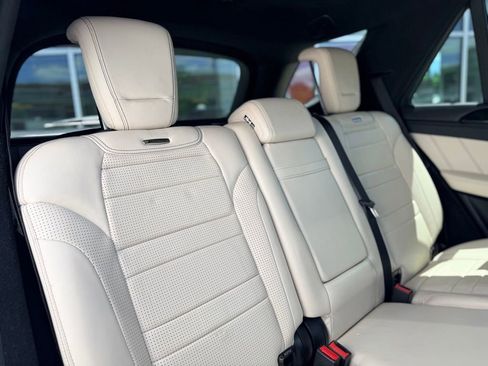 Used 2016 Mercedes-Benz GLE 63 AMG 4MATIC image 19