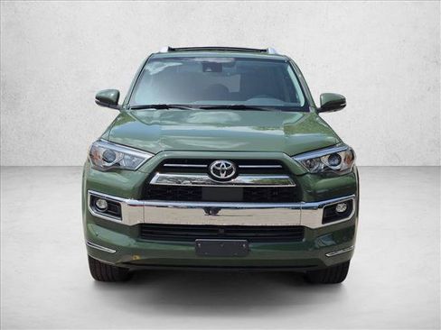 Used 2022 Toyota 4Runner Limited AWD/4WD image 2