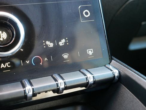 Used 2025 GMC Terrain Elevation image 32