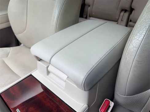 Used 2013 Lexus GX 460 Premium image 79