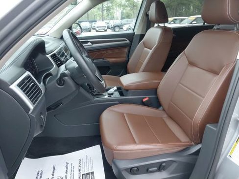 Used 2023 Volkswagen Atlas SE image 23