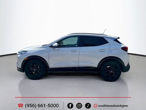 Used 2024 Buick Encore GX Sport Touring FWD image 4