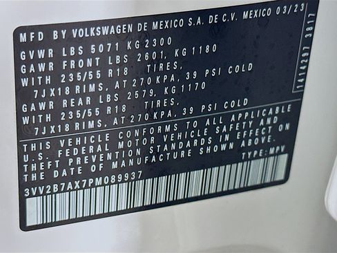 Used 2023 Volkswagen Tiguan SE AWD/4WD image 12