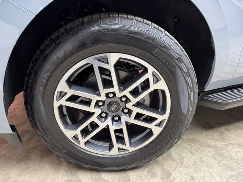 New 2026 Ford Expedition Active image 29