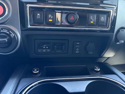 Used 2017 Nissan Titan Platinum Reserve image 13