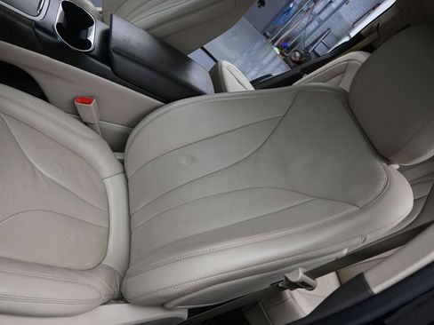 Used 2020 Lincoln Nautilus Reserve AWD/4WD image 9
