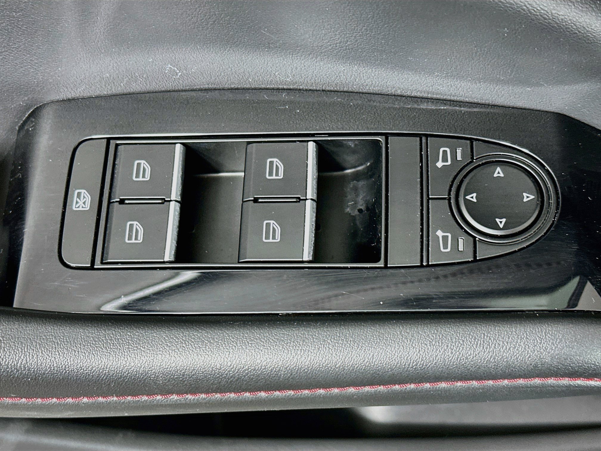 Used 2026 MAZDA MAZDA3 Carbon AWD/4WD image 15