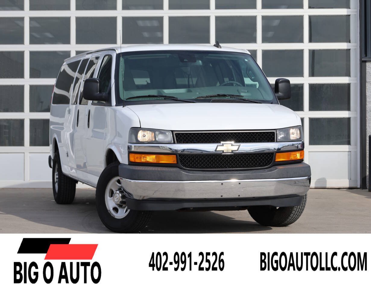 Used 2019 Chevrolet Express 3500 LT w/ LT Preferred Equipment Group RWD image 1