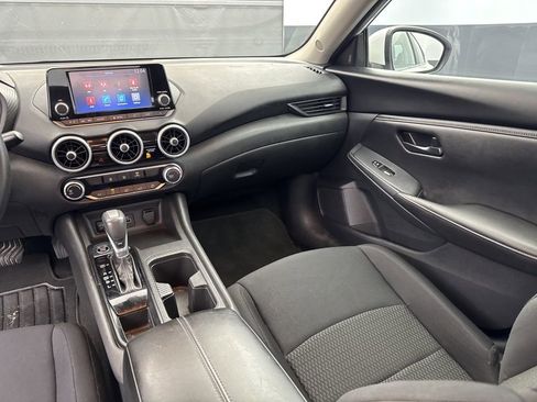 Used 2024 Nissan Sentra S image 10