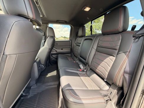 Certified 2026 Nissan Frontier PRO-4X w/ Pro Premium Package AWD/4WD image 9
