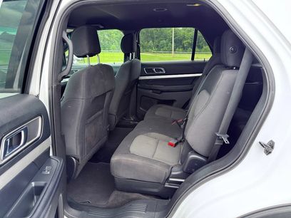 Used 2017 Ford Explorer XLT
