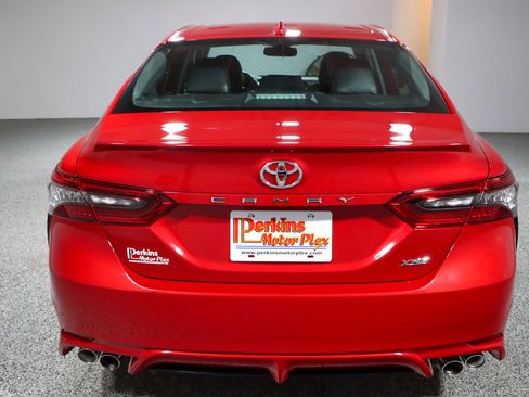 Used 2023 Toyota Camry XSE image 8