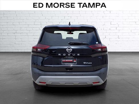 Used 2023 Nissan Rogue SV AWD/4WD image 4