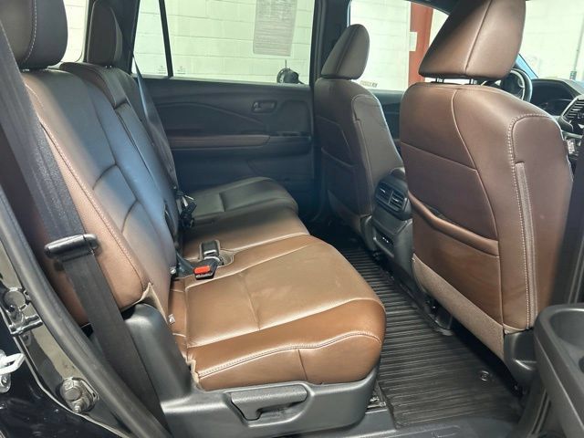 Certified 2024 Honda Passport EX-L image 18