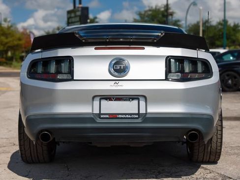 Used 2010 Ford Mustang GT Premium RWD image 10