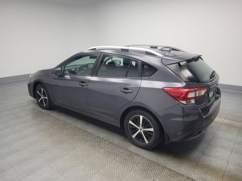 Used 2019 Subaru Impreza 2.0i Premium image 3