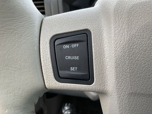 Used 2006 Jeep Grand Cherokee Limited image 19