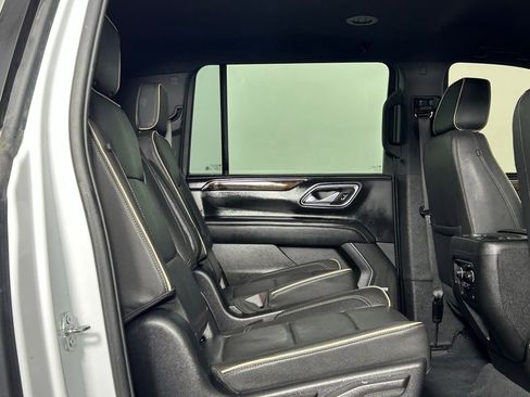 Used 2023 Chevrolet Suburban Premier AWD/4WD image 13