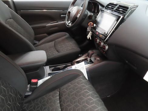 New 2026 Mitsubishi Outlander Sport LE AWD/4WD image 24