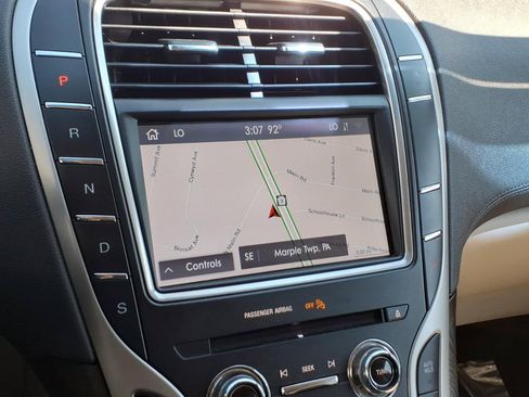 Certified 2020 Lincoln Nautilus Reserve AWD/4WD image 19